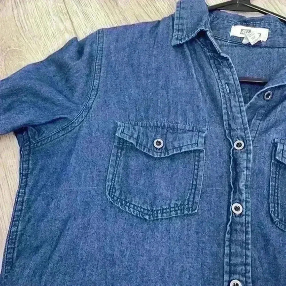 Ali & Kris Blue Button Down Shirt Size M - Picture 8 of 8